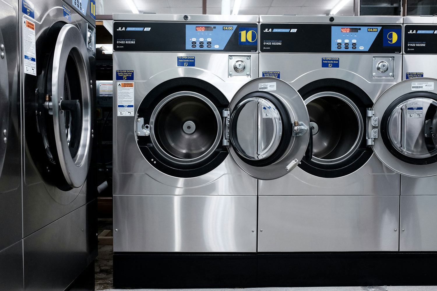 Things to Consider When Using a Laundromat | Lyrebird Laundromat